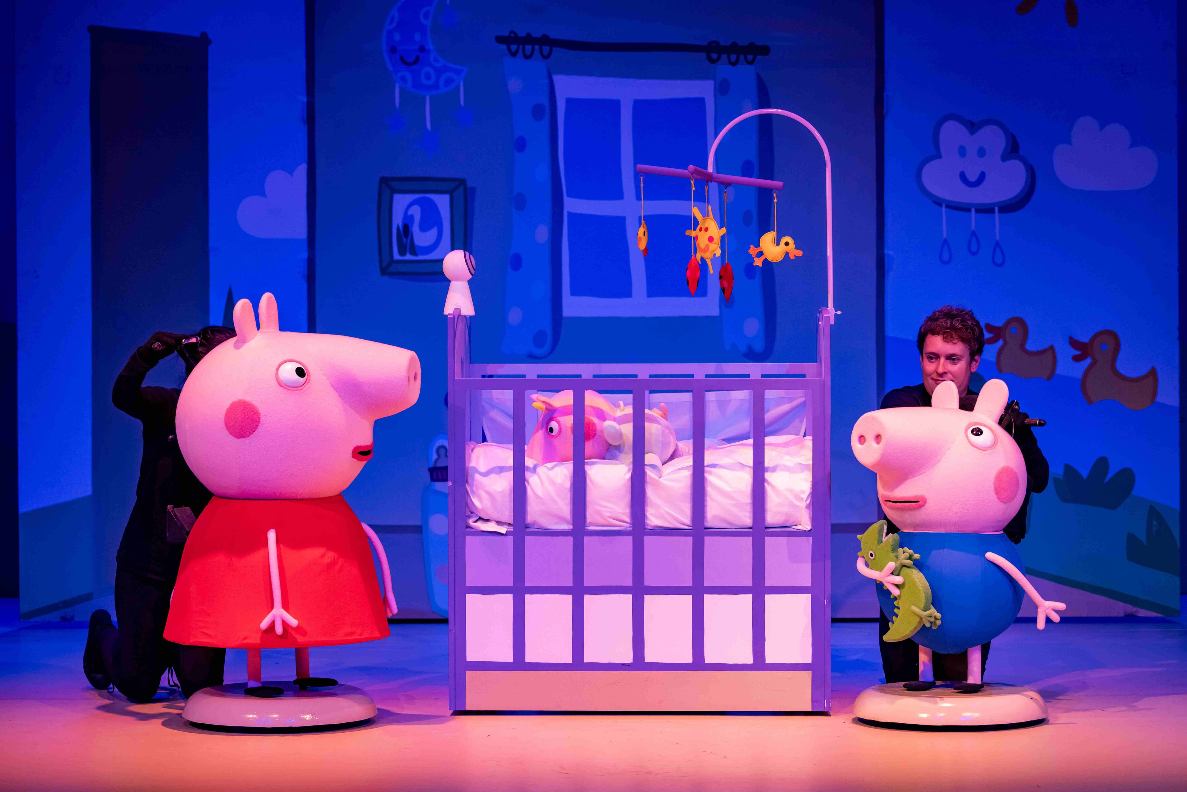 Image preview for Peppa Pig's Big Family Show