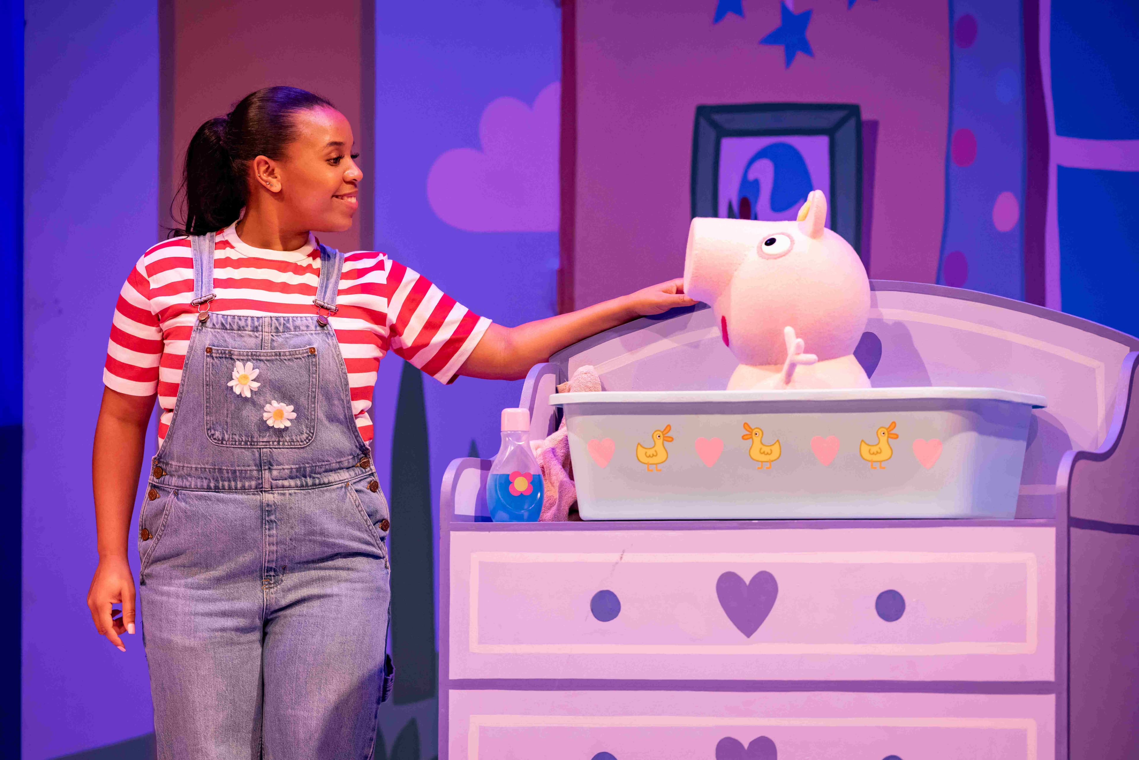 Image preview for Peppa Pig's Big Family Show