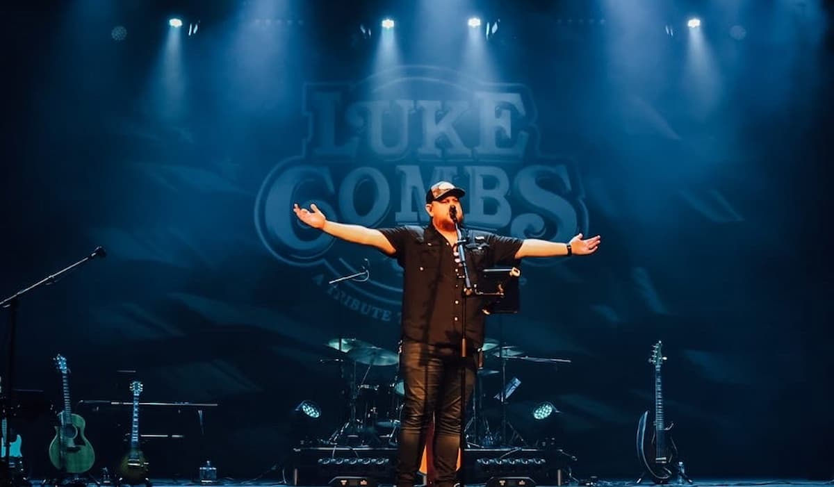 Image preview for Luke Combs Production Shot 3