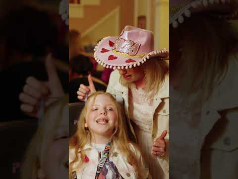 Video preview for Taylormania from Youtube