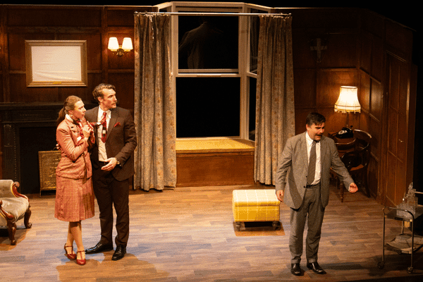 Image preview for A Shoddy Detective And The Art Of Deception Image 4