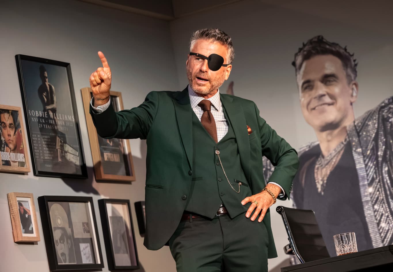 Image preview for Murder At Midnight