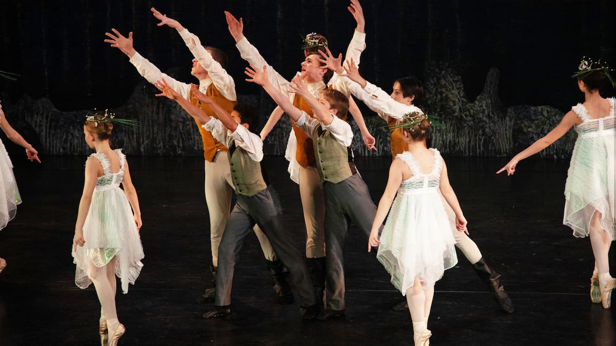 Image preview for English Youth Ballet - Giselle Production Shot 5